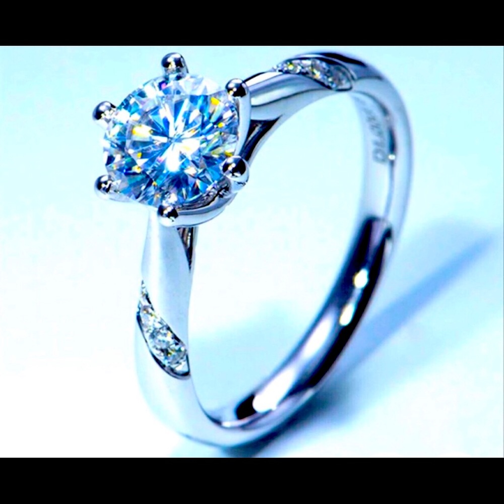 S925 White Gold Moissanite Ring